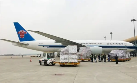 玉溪昆明机场物流助力鲜花输送全国